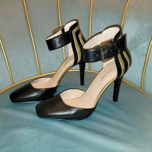 🖤 Nine West Black & Gold Strappy Leather Heels